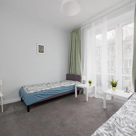 Metro Pole Mokotowskie