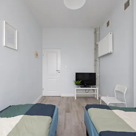 Metro Pole Mokotowskie Pensjonat