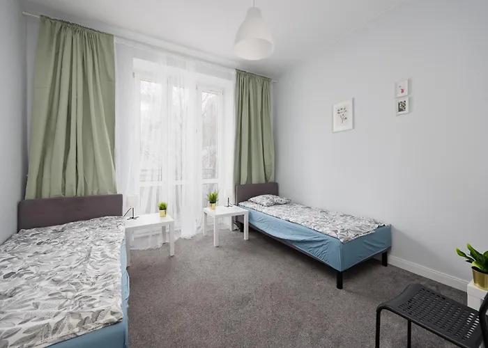 Konukevi Metro Pole Mokotowskie 3*