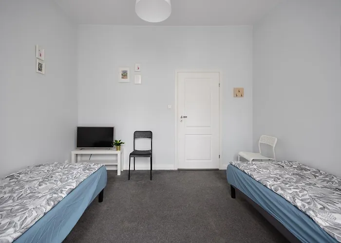 Konukevi Metro Pole Mokotowskie Varşova