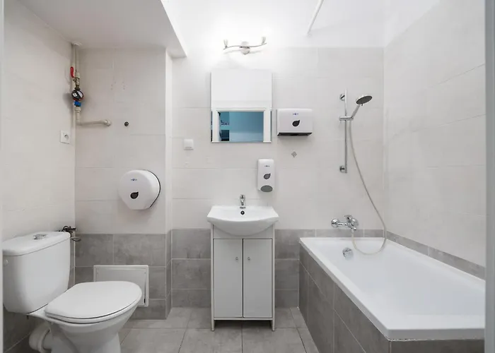 Metro Pole Mokotowskie Warsaw